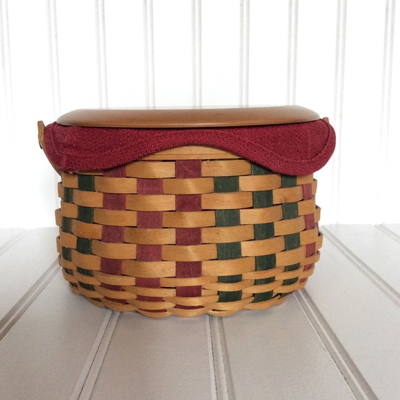 Longaberger 2003 Christmas Caroling Basket🎄 - Picture 2 of 16